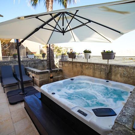 Harbour Views Duplex Maisonette With Jacuzzi Hot Tub Mgarr Exterior foto