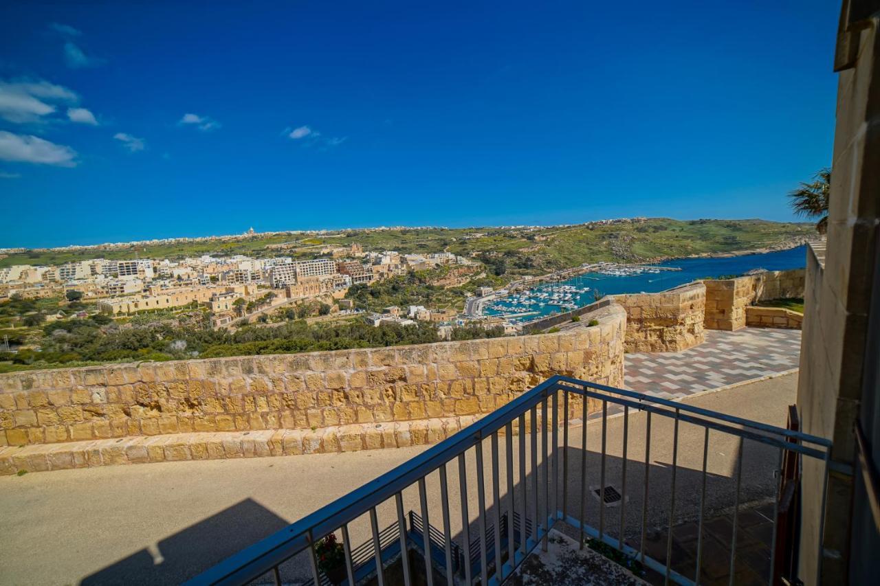 Harbour Views Duplex Maisonette With Jacuzzi Hot Tub Mgarr Exterior foto