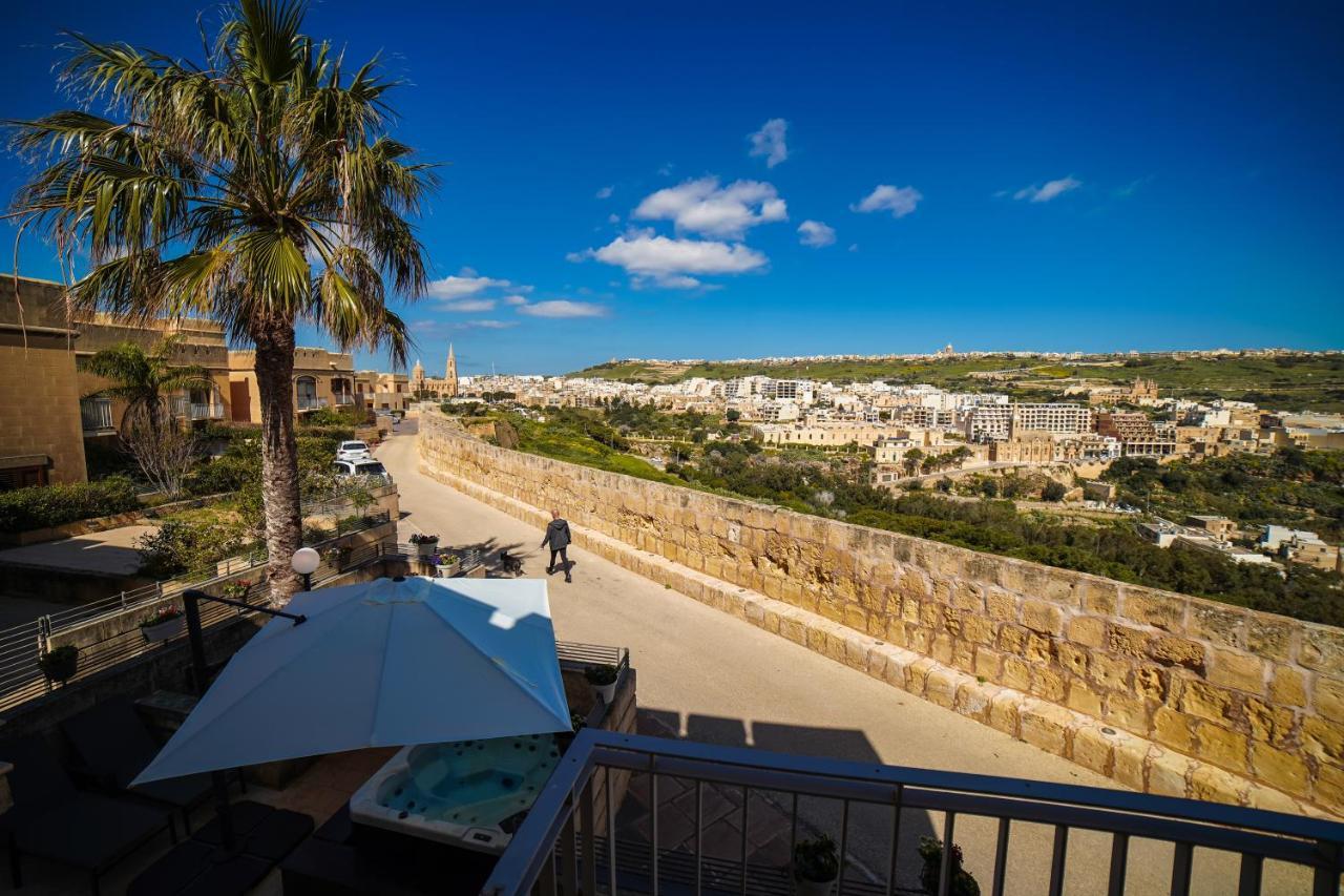 Harbour Views Duplex Maisonette With Jacuzzi Hot Tub Mgarr Exterior foto